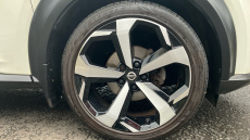 Nissan Juke 1.0 DiG-T Tekna 5dr Petrol Hatchback